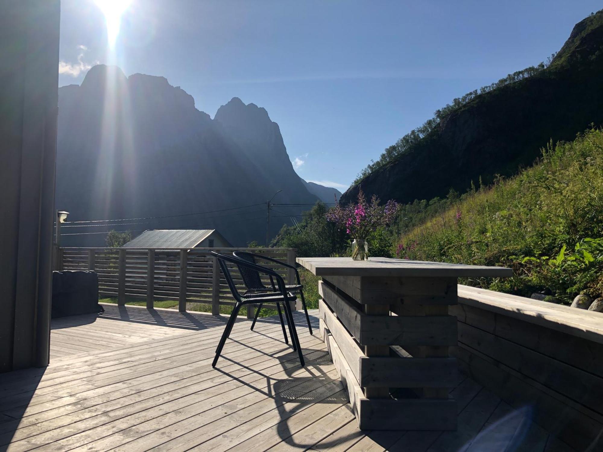 Segla Guesthouse - With View Of Fjord Fjordgard Exteriér fotografie